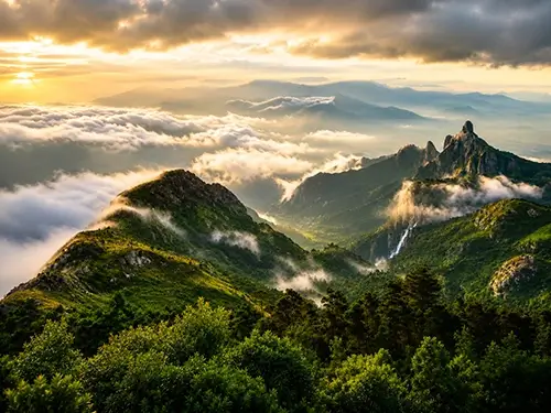 Panoramic view of Kodanad View Point in Kotagiri, Nilgiris with misty mountains and lush green valleys.