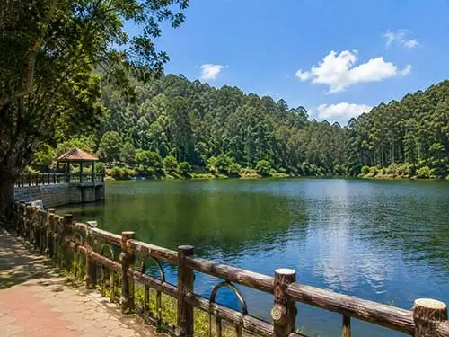 Lady's Seat viewpoint, a must-visit attraction in Yercaud